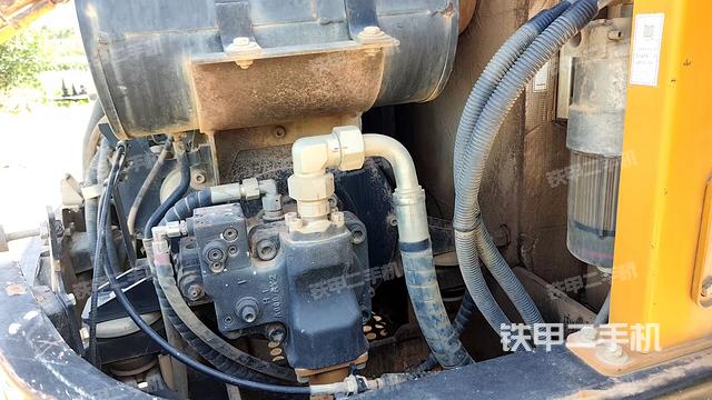 液压泵室（大件舱室）