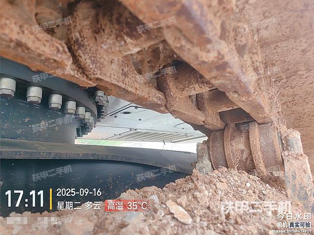 單側(cè)履帶整體（整機(jī)外觀）