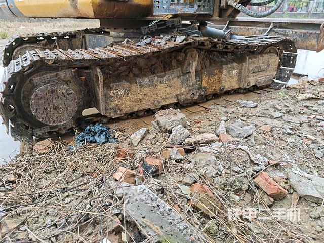 左側(cè)履帶整體?（行走機(jī)構(gòu)）