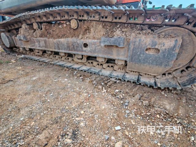 单侧履带整体（整机外观）