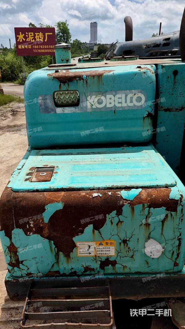 小臂整体右前（工作和回转装置）