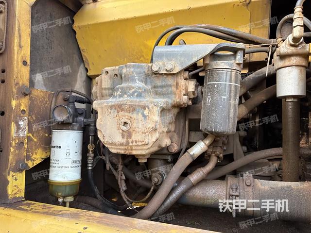 散熱器正面(大件艙室) 散熱器正面(大件艙室)