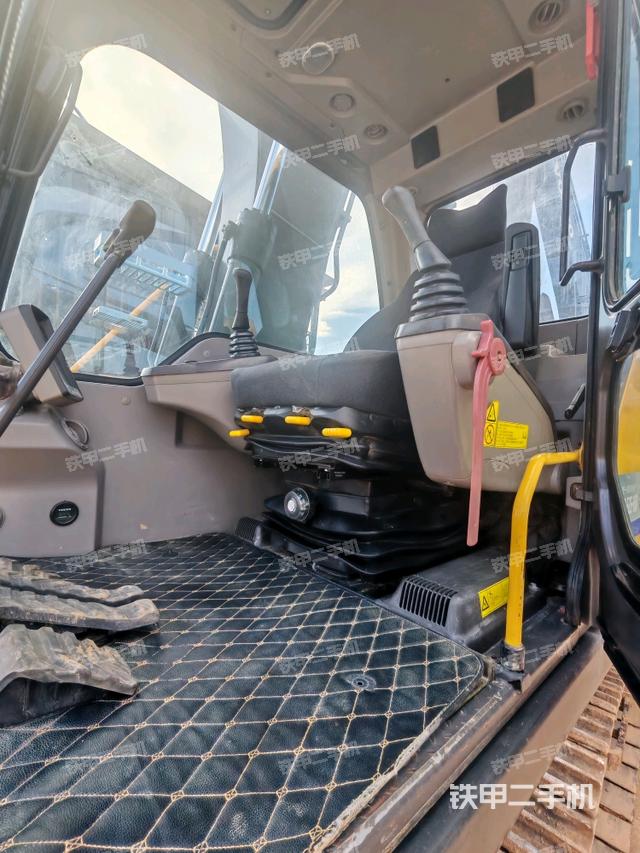 发动机整体俯视（整机外观）