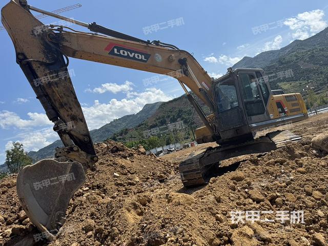 雷沃重工FR260E-HD挖掘机