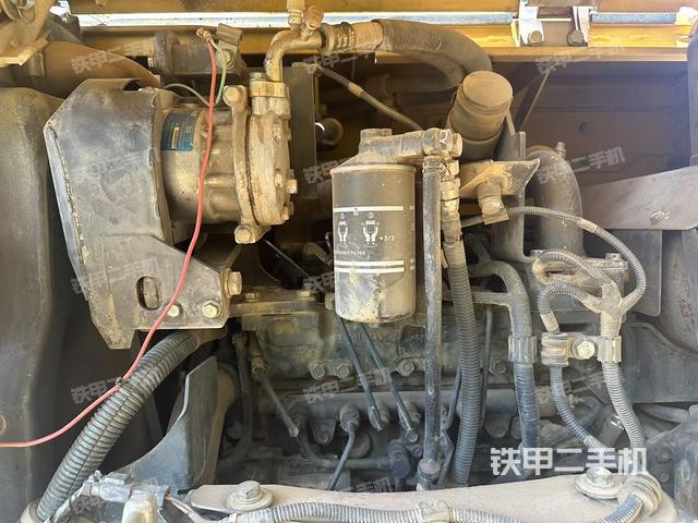 发动机整体俯视(整机外观) 发动机整体俯视(整机外观)