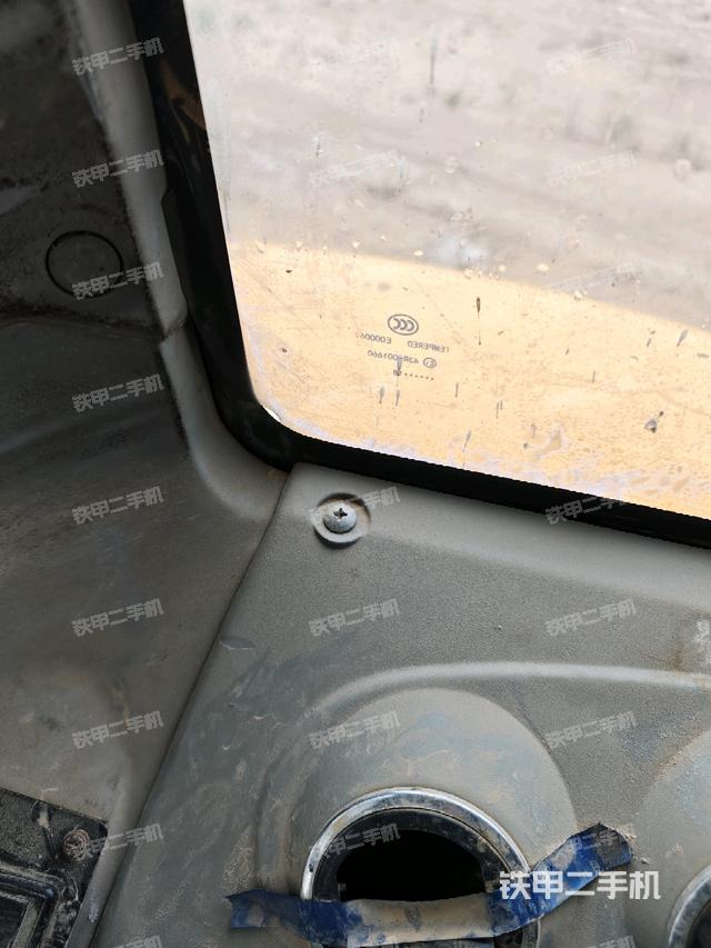 后窗玻璃角標(biāo)（駕駛室部分）