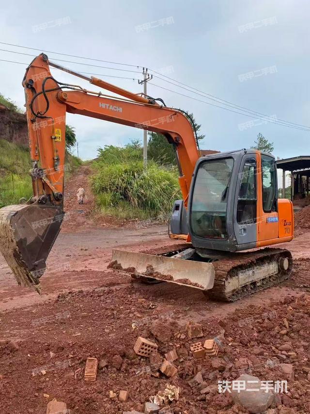 整机右后45°(整机外观) 整机右后45°(整机外观)