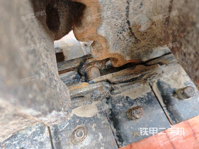 左驱动轮（行走机构）