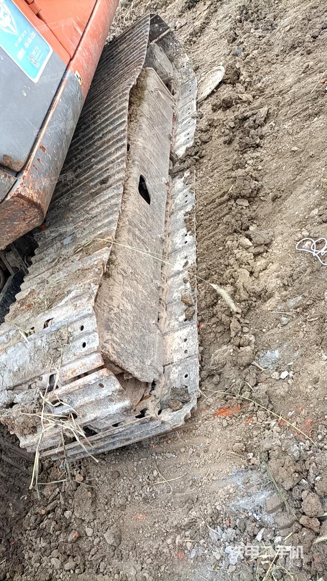 右側(cè)履帶整體?（行走機構(gòu)）