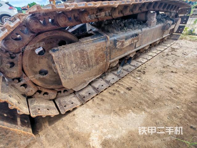 单侧履带整体（整机外观）