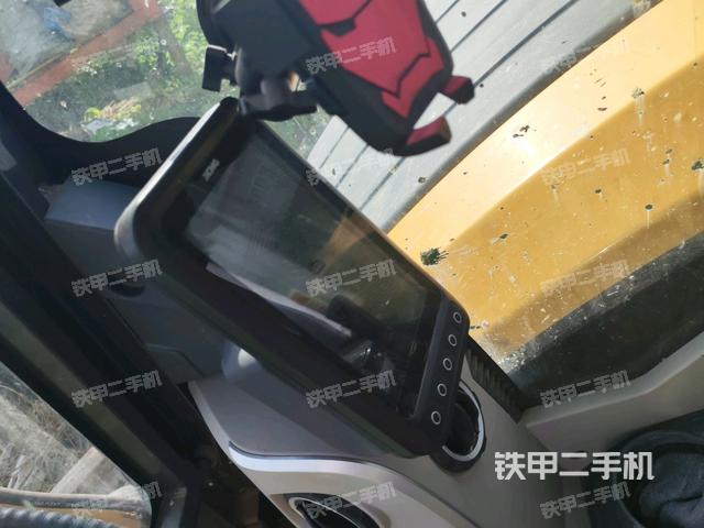  驾驶室正侧（驾驶室部分）