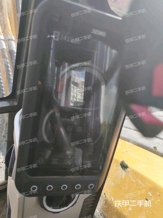 顶棚整体（驾驶室部分）