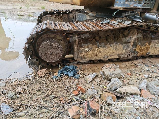 左導(dǎo)向輪（行走機(jī)構(gòu)）