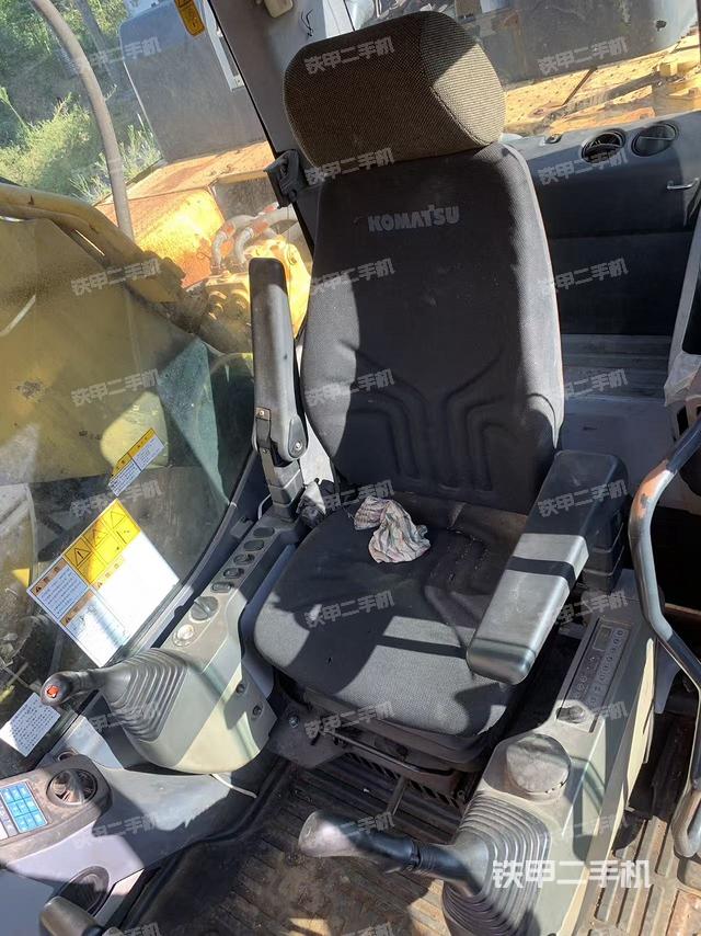 驾驶室整体（整机外观）