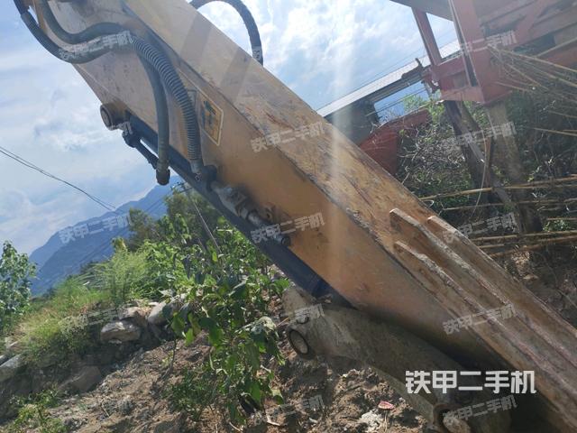 大臂整体 右侧（工作和回转装置）