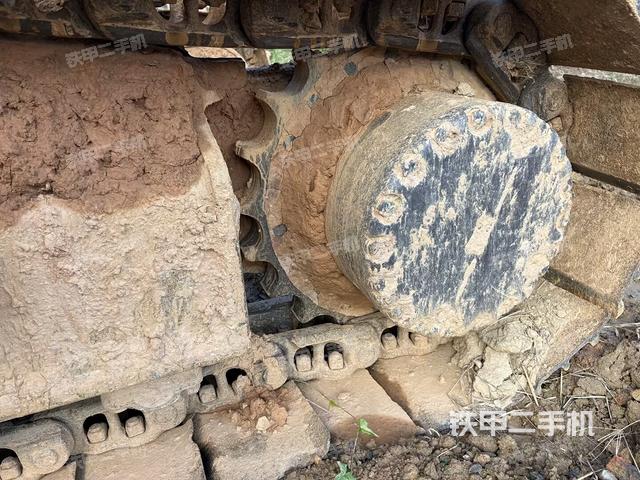 左驅(qū)動(dòng)輪(行走機(jī)構(gòu)) 左驅(qū)動(dòng)輪(行走機(jī)構(gòu))