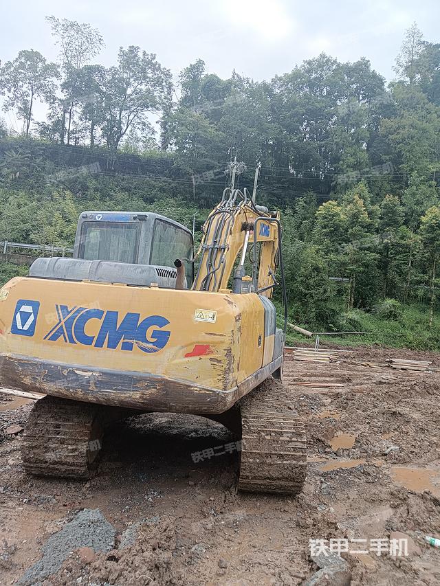 駕駛室頂部（整機(jī)外觀）