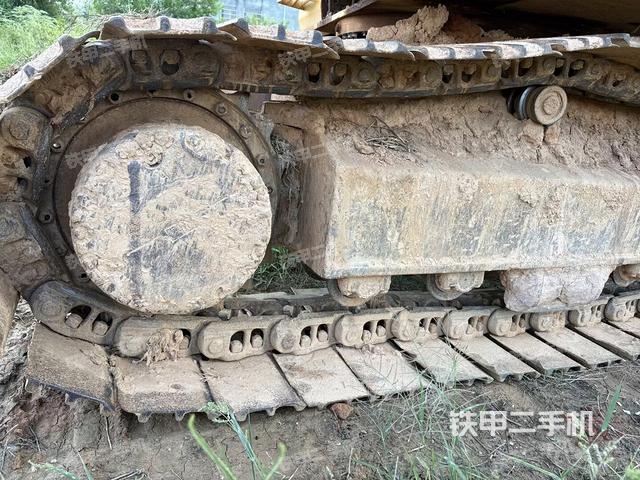 右側(cè)行走馬達(dá)蓋板(行走機(jī)構(gòu)) 右側(cè)行走馬達(dá)蓋板(行走機(jī)構(gòu))