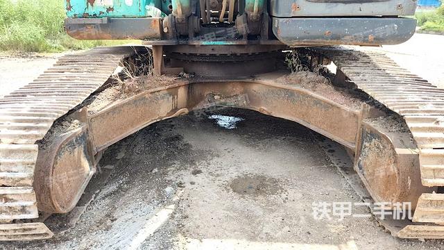 铲斗右后整体（工作和回转装置）