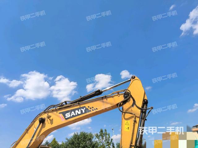 小臂整体左后（工作和回转装置）