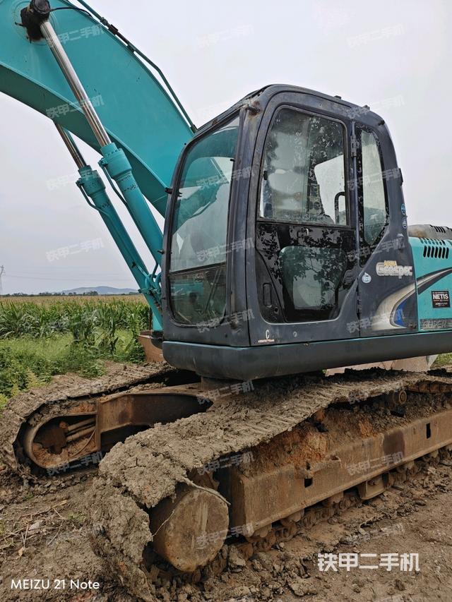 駕駛室整體（整機(jī)外觀）