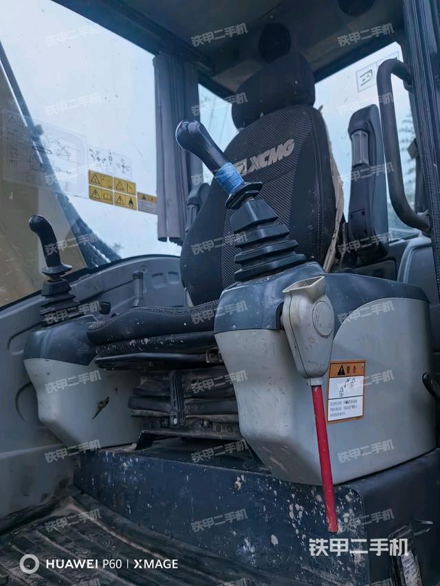 驾驶室整体（整机外观）