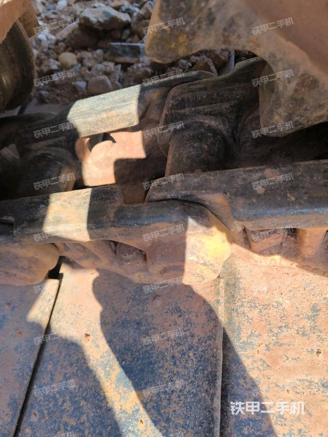 右側(cè)行走馬達(dá)蓋板（行走機(jī)構(gòu)）