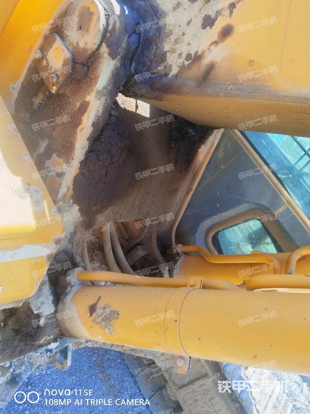 大臂根部 斜视（工作和回转装置）