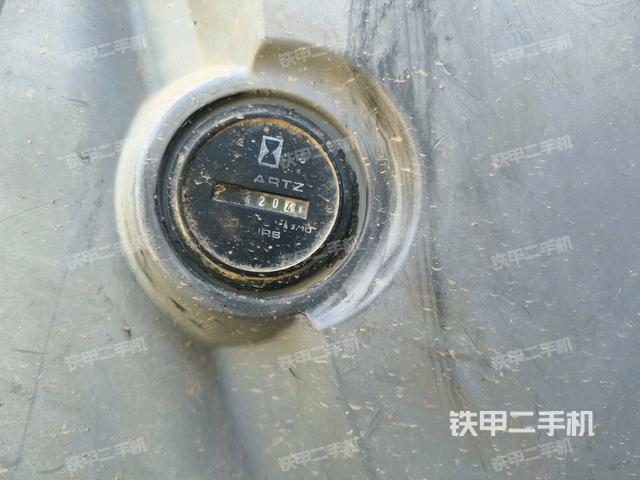 座椅左側(cè)控制臺/音響/含左手柄（駕駛室部分）