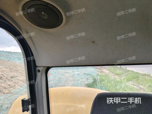 后窗玻璃角標(biāo)（駕駛室部分）