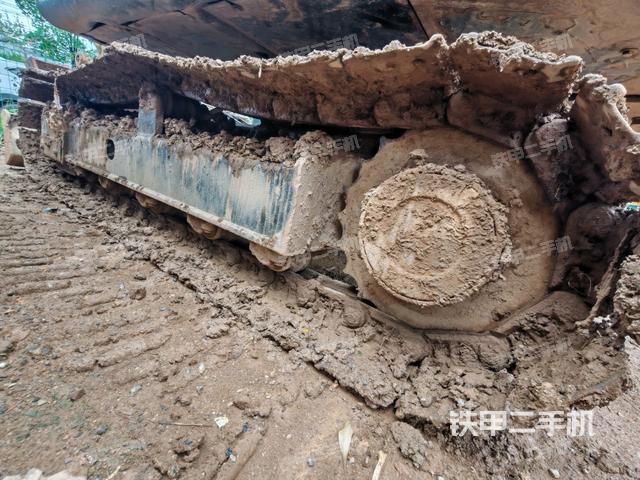 单侧履带整体（整机外观）