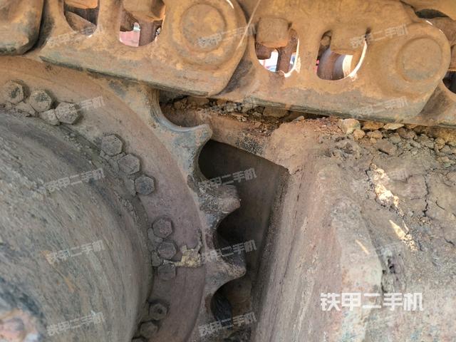 右側(cè)履帶整體（行走機(jī)構(gòu)）