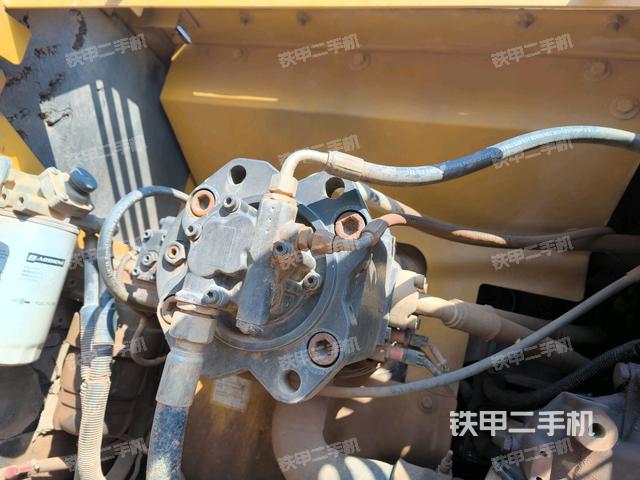 液壓泵斜45?右（大件艙室）