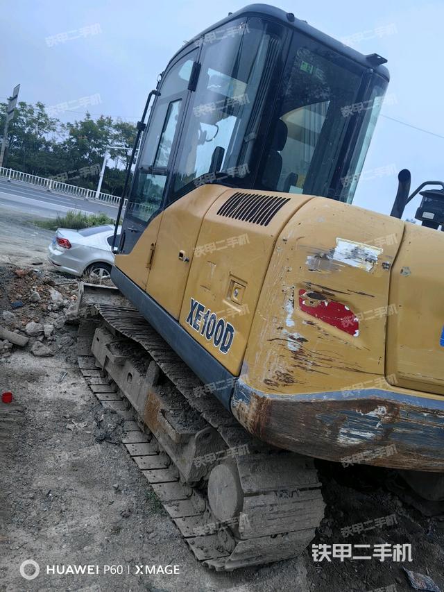 徐工XE75D挖掘机