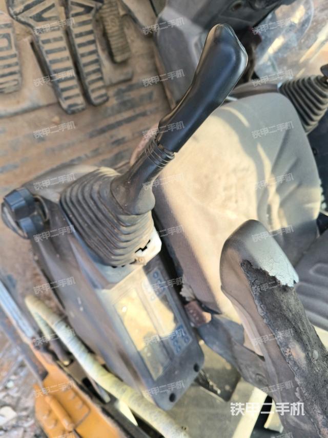 座椅后部（驾驶室部分）