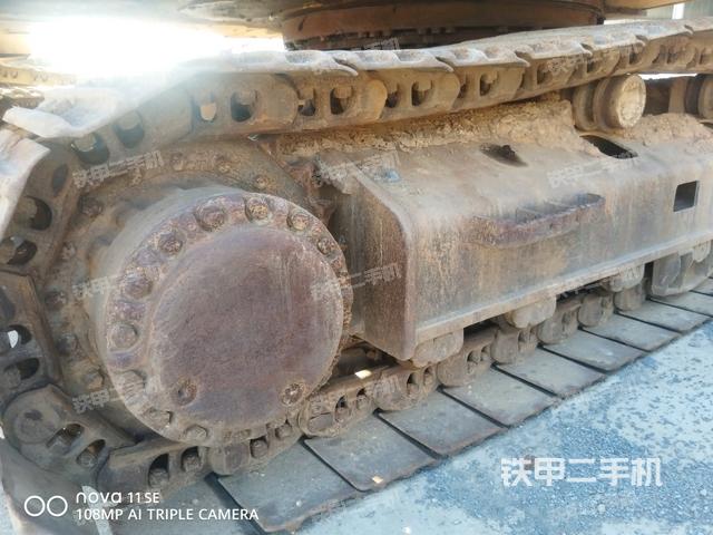 右驱动轮（行走机构）