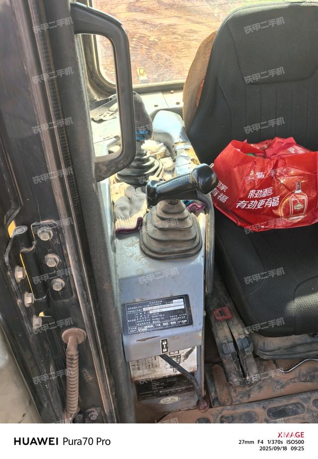 駕駛室外頂部全景（推土機駕駛室）