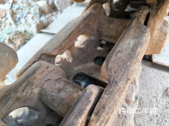 左侧履带整体 （行走机构）