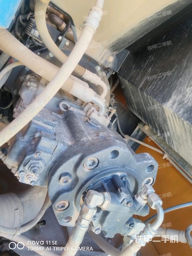 液压泵斜45 右（大件舱室）