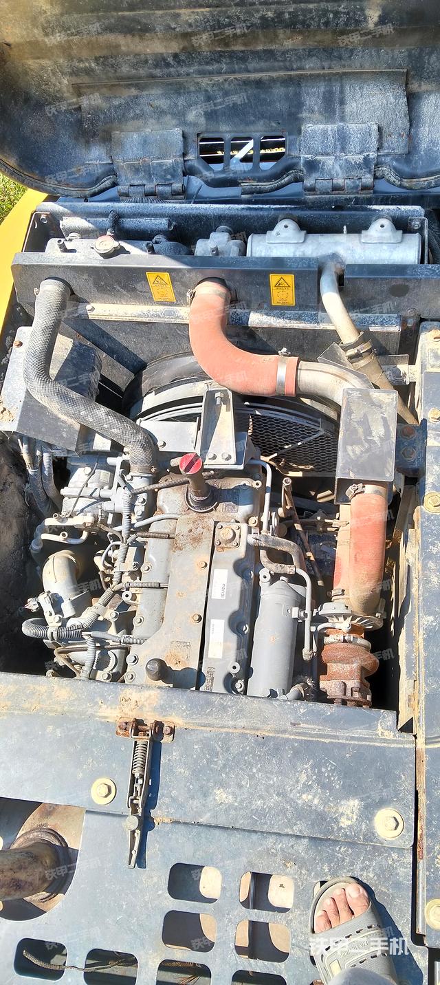 發(fā)動機(jī)整體俯視(整機(jī)外觀) 發(fā)動機(jī)整體俯視(整機(jī)外觀)