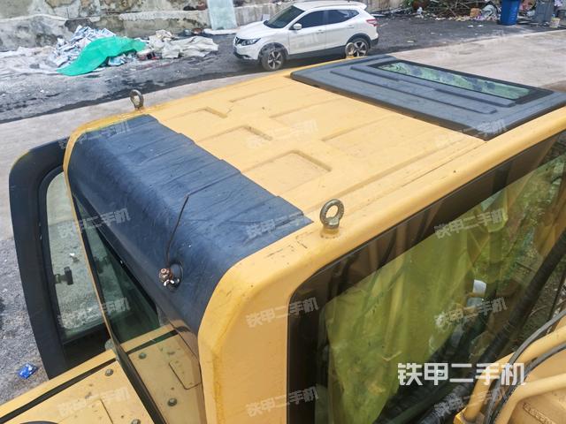 駕駛室頂部俯視（上車部件）