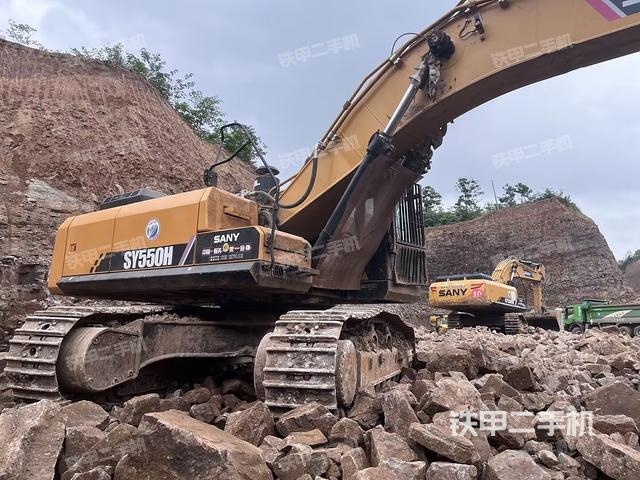 單側履帶整體（整機外觀）