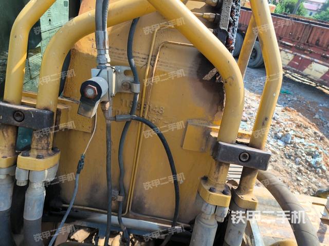 大臂整體?右側(cè)（工作和回轉(zhuǎn)裝置）