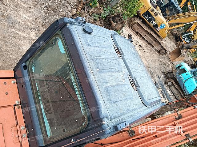 駕駛室頂部（整機(jī)外觀）