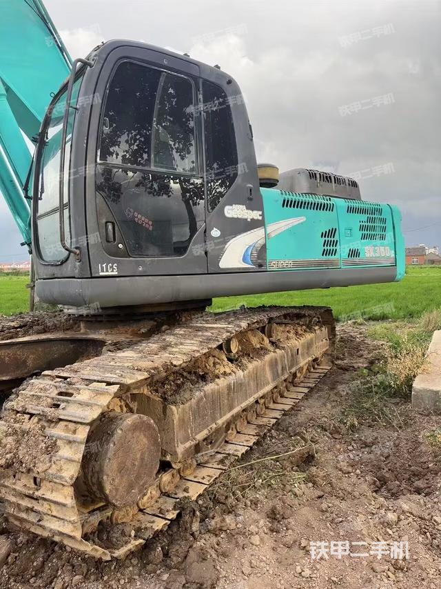 驾驶室整体（整机外观）