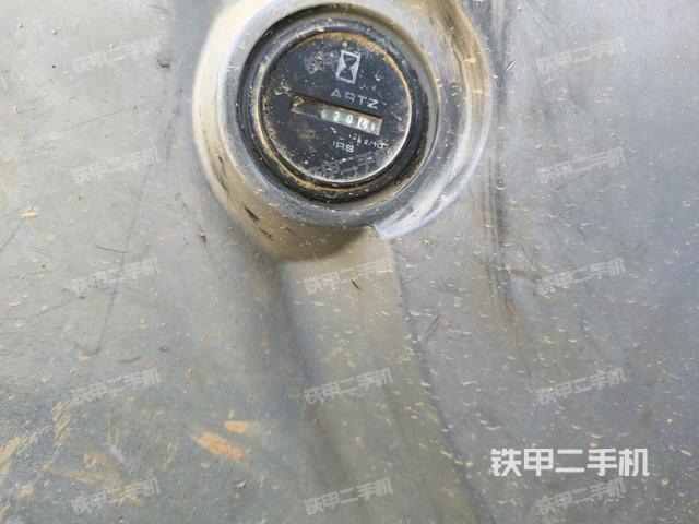 座椅右側(cè)控制臺/鑰匙門/油門/含右手柄（駕駛室部分）