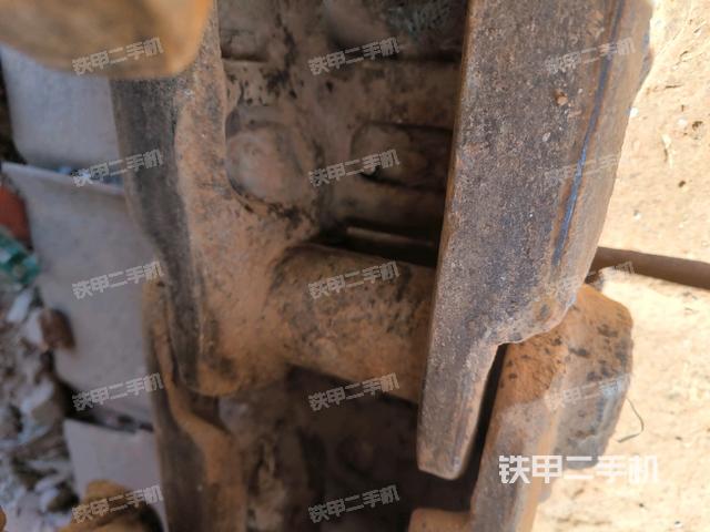 右侧行走马达盖板（行走机构）