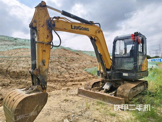 柳工CLG906F挖掘機(jī)