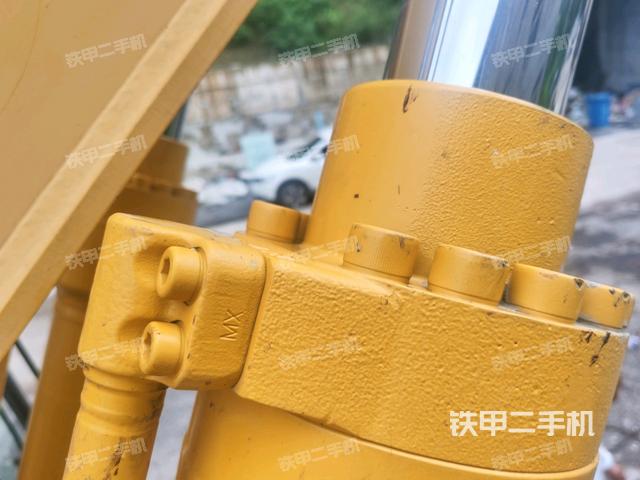 鏟斗右后整體（工作和回轉(zhuǎn)裝置）