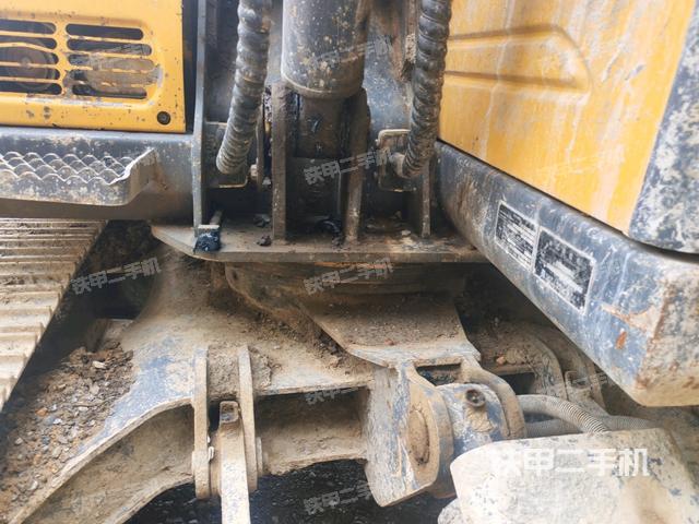 轉盤和下車架正前（工作和回轉裝置）